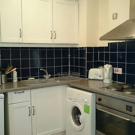 Royal Mile Budget Apartments Эдинбург Номер фото